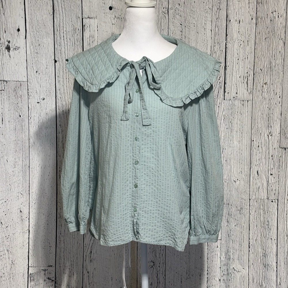 MNG Mango Green Bottom Down blouse  Size S Oversize Ruffled Quilted Collard -tie